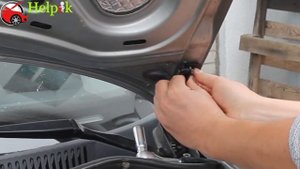 Установка упоров капота (амортизаторов) на VW Polo 4 (www.upora net)