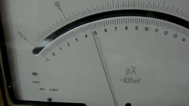 Стрелочный индикатор уровня сигнала на основе М2000.8 смотреть онлайн