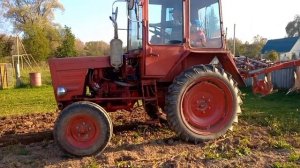 Выходные с пользой. Пашем огород трактором Т-25.