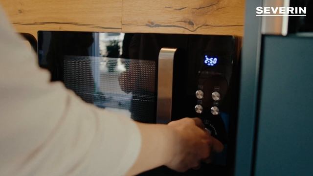 Kuchenka mikrofalowa MW 7763 Severin смотреть онлайн
