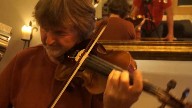 129 Antique German Violin after Stradivarius 19th смотреть онлайн