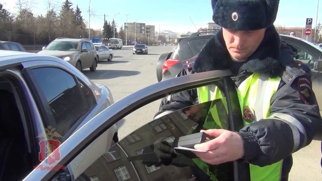 Рейд "Тонировка" в центральной части Красноярска смотреть онлайн