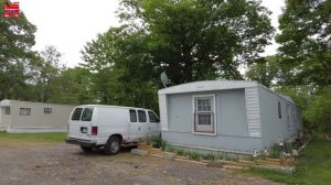 Американцы на дне в парке вагончиков. Хамство и лицимерие амерканцев.