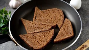Бутерброды с яйцом и чесноком