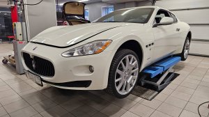 Лучше уж старый Maserati, люди не хотят покупать дорого китайские автомобили!