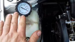 Пропало давление масла (одна из причин).