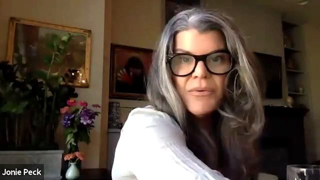 My Gray Hair Journey: Going Gray With Long Hair Over 50 смотреть онлайн