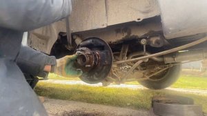 Замена ступичного подшипника заднего колеса Крайслер вояджер 2,4б