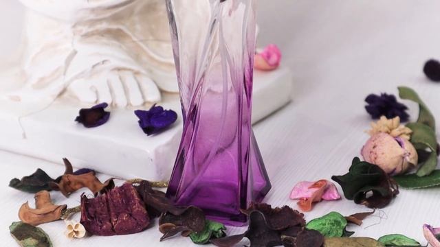 ПОСЛУШАЙТЕ ЗВУЧАНИЕ ВАШЕГО ПАРФЮМА смотреть онлайн