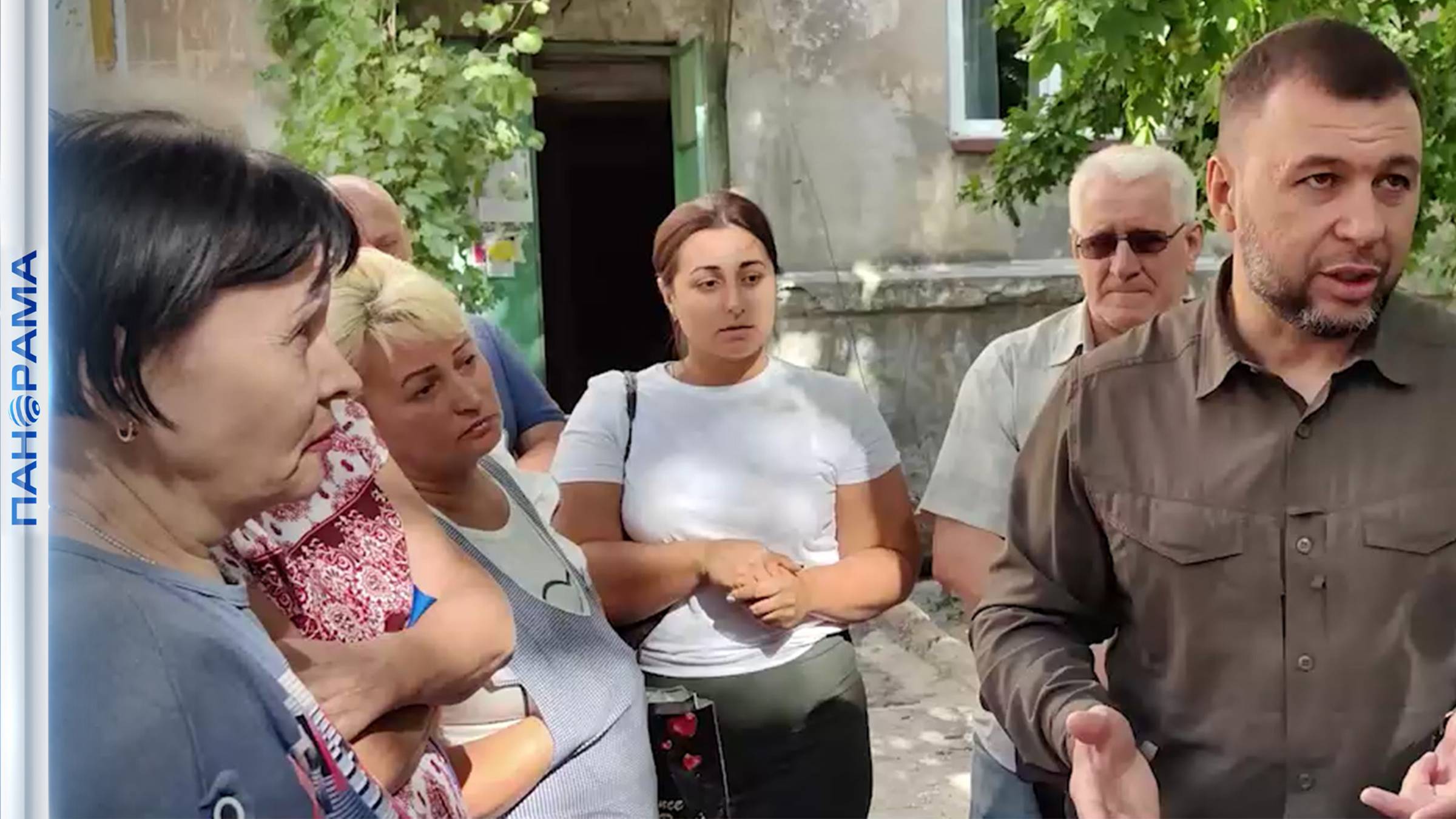 Глава ДНР поймал ЖЭК Макеевки на вранье: по отчетам ремонт был, а дыры в кровле на месте!