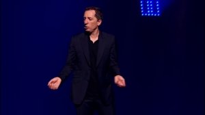 Gad Elmaleh parle de Montbrison.