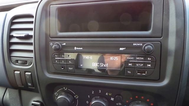 Vauxhall Vivaro L2 H1standard 90ps In White смотреть онлайн