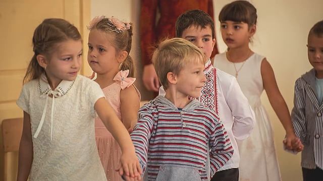 Бал в Микрошколе Монтессори смотреть онлайн