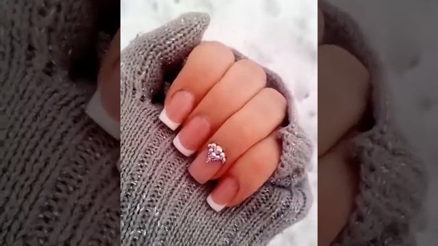 Французский маникюр и стразы Swarovski