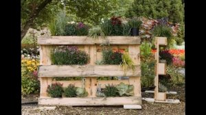 Идеи из поддонов для дачи. Кровати, столы и декор из паллет.