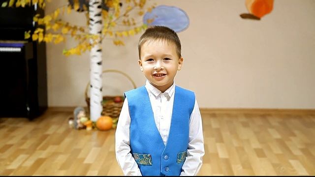 Старшая группа. Стих Рамазан. Осенний бал 2017 смотреть онлайн