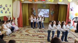 ТАНЕЦ ПЕРВОКЛАШЕК