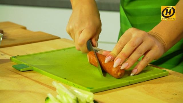 Роллы из салатных листьев с двумя начинками - и полезно, и вкусно! смотреть онлайн