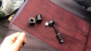 Одна из причин стука в задней подвески на автомобиле Hyundai Accent куда стоит обратить внимание