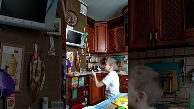 Как дрессировать попугая и учить его говорить смотреть онлайн