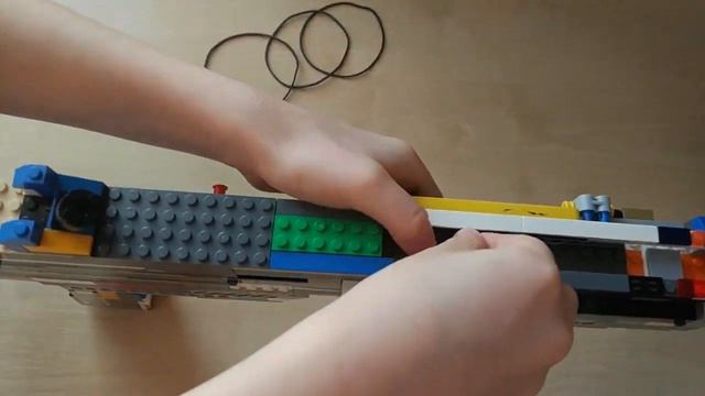 MP 5 из LEGO резинкострел смотреть онлайн