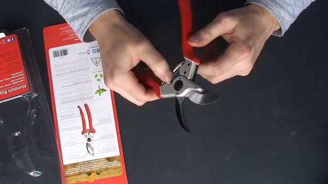 Секатор сучкорез садовый Corona BP 4250 смотреть онлайн