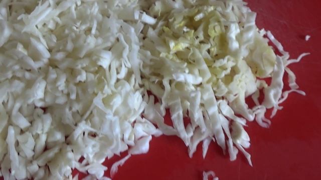 VLOG. Что едят в деревне: у "мартеновских печей" с утра до ночи. Кто "таскает" котлеты втихоря? смотреть онлайн