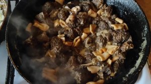 Весенние грибы. Жареные сморчки. #грибы #сморчки #кухня