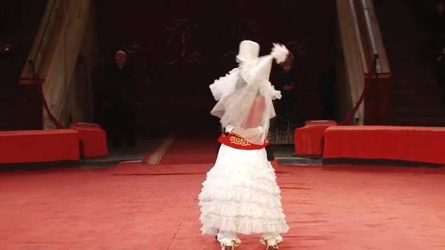 Келсинбек Атабеков Экзклюзивный номер "Танец молодоженов" смотреть онлайн