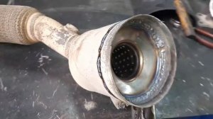 Замена верхнего катализатора на пламегаситель Skoda Octavia 1.6 2018