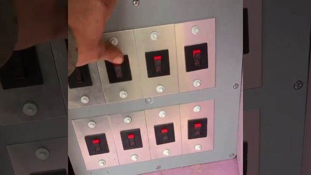 Logging, sawmill, bandsaw, slabbing, kiln drying, slab surfacing, woodworking, furniture, biomass смотреть онлайн