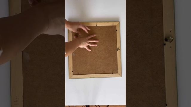 Как вставить картину в раму #shorts смотреть онлайн