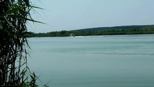 Лодка из пенополистирола с электромотором
