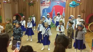 песня про ПАПУ в садике