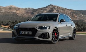 AUDI RS4 AVANT Competition Plus