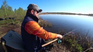 Торфяное озеро! Охота за карасем весной!