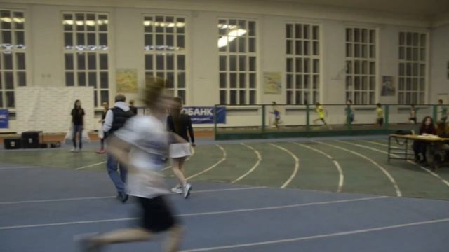 Чемпионат МГУ 2014 по легкой атлетике. День 1. Мужчины-бег на 1000 метров. смотреть онлайн