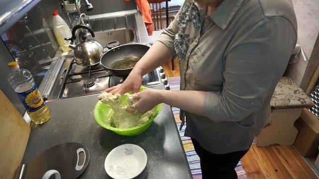 15/ТВОРОЖНЫЕ шарики. ШИКАРНЫЙ рецепт! Последний день зимы, вспоминаю ДЕТСТВО. смотреть онлайн