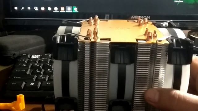 Встановленя и Тест Китайського Кулера на 6 трубок смотреть онлайн