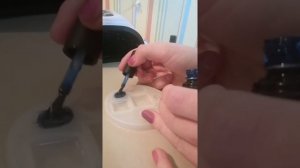 Делаем простые серьги из геля для ногтей