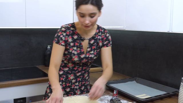 Быстрое печенье из 3 ингредиентов! СЛОЕНОЕ печенье! Очень простой и вкусный рецепт на скорую руку