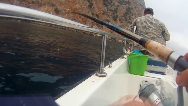 МОРСКАЯ РЫБАЛКА В КРЫМУ,ЛОВЛЯ ОКУНЯ,БАЛАКЛАВА