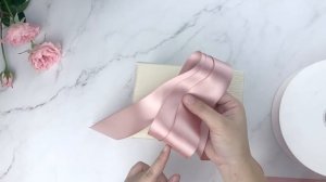 Gift Wrapping | 禮物包裝教學 + 禮物盒蝴蝶結打法-三層蝴蝶結（Step By Step）