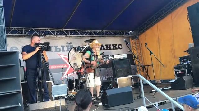 Macarena 2017 Iron Felix смотреть онлайн