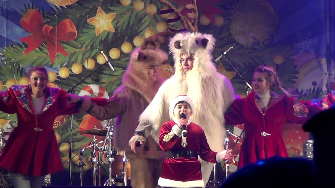 Last Christmas - Wham!/Taylor Swift смотреть онлайн