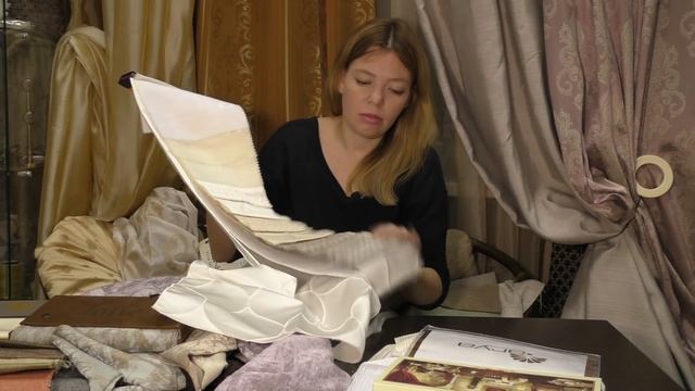 #386. Какие шторы выбрать под обои с растительным рисунком для окна и арки в гостиную?