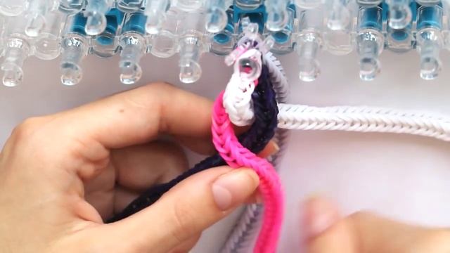 Как плести браслеты из резинок на рогатке. Браслет Косичка четверная |  Bracelet  Rainbow Loom