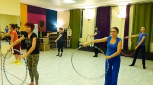 Курсы по танцу с обручем, учим связку