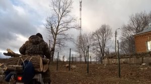 Скутер Хонда Бенли в деревне.