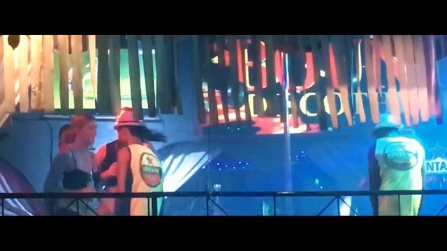 Dunia malam di Bali - Legian malam - Jalan legian malam hari смотреть онлайн